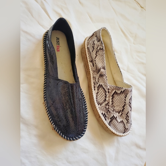 2 for 1 JustFab Loafers Snake skin look brand new in box - Picture 4 of 16